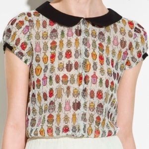 Zara Trafaluc size M Bugs blouse